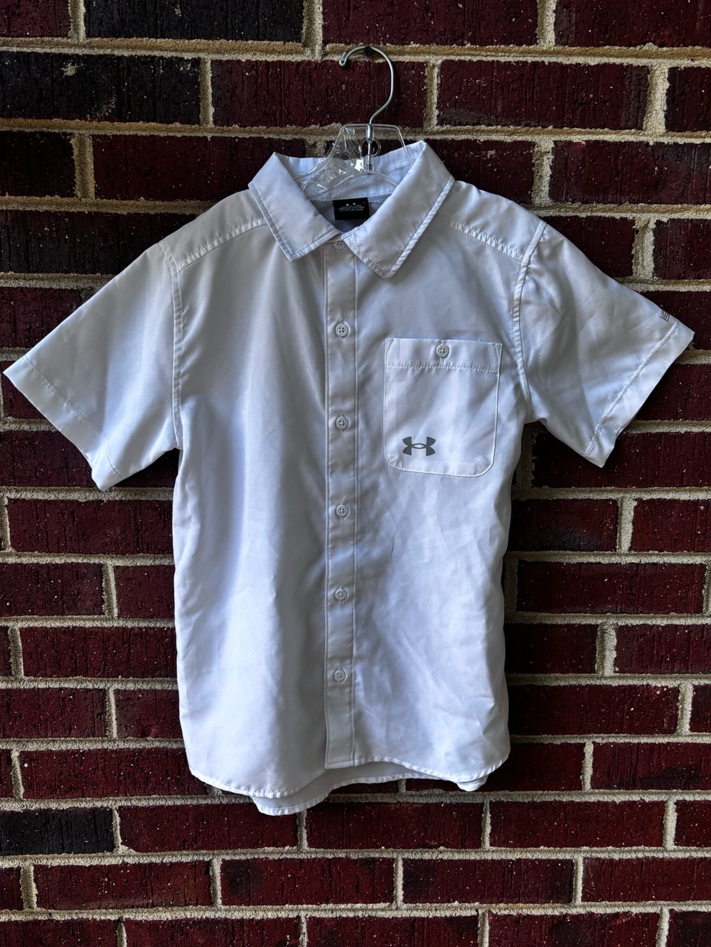 Boys Under Armour Outdoor button down shirt YM white UPF 50 fishing golf
